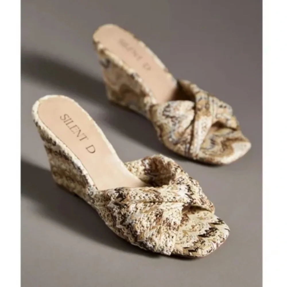 Anthropologie Katia Raffia Slip On Wedges Size 41 / 10 Multi Woven Sandals